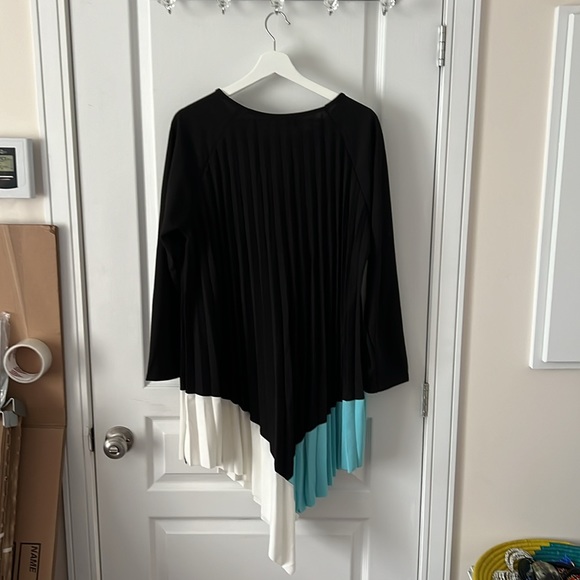 Nice summer dress - Picture 2 of 2